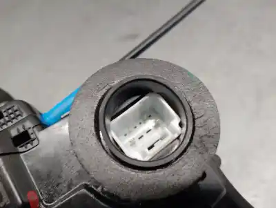 Автозапчасти б/у замок задней правой двери за toyota c-hr (_x1_) 1.8 hybrid (zyx10_, zyx11_) ссылки oem iam 69050f4010  69050f4010