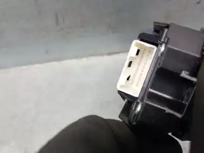 Автозапчасти б/у выключатель левого переднего окна за toyota c-hr (_x1_) 1.8 hybrid (zyx10_, zyx11_) ссылки oem iam 84040f4020  84040f4020