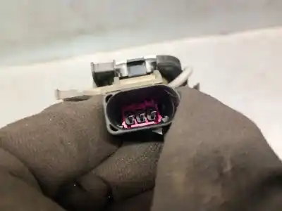 Автозапчасти б/у левая передняя наружная ручка за audi a4 b5 (8d2) 1.9 tdi ссылки oem iam 4b2837208  4b2837208