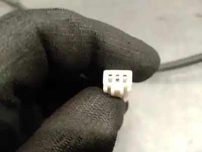 Автозапчасти б/у крюк для пояса за toyota c-hr (_x1_) 1.8 hybrid (zyx10_, zyx11_) ссылки oem iam 73230f4030c2  73230f4030c2