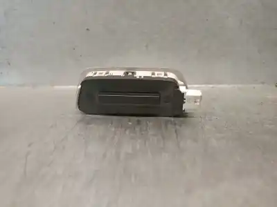 Автозапчастина б/у внутрішне світло для mercedes-benz glc (x253) 220 d 4-matic (253.905, 253.903) посилання на oem iam a0009064401  a00090644017h52