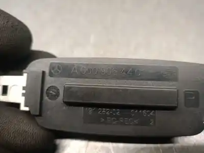 Автозапчастина б/у внутрішне світло для mercedes-benz glc (x253) 220 d 4-matic (253.905, 253.903) посилання на oem iam a0009064401  a00090644017h52