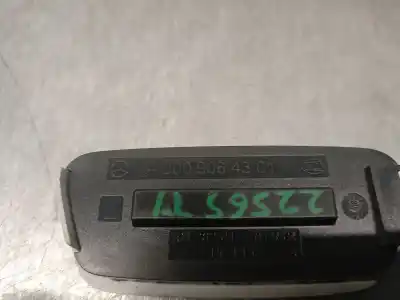 Автозапчастина б/у внутрішне світло для mercedes-benz glc (x253) 220 d 4-matic (253.905, 253.903) посилання на oem iam a0009064301  a00090643017h52