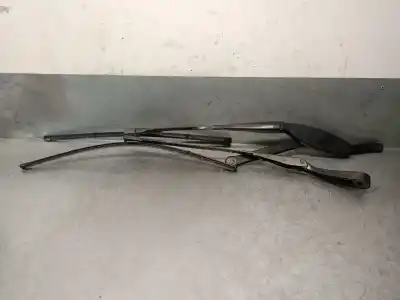 Автозапчастина б/у передній правий річок склоочисника для mercedes-benz glc (x253) 220 d 4-matic (253.905, 253.903) посилання на oem iam a2538200244