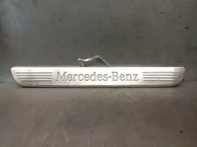 Автозапчастина б/у молдинг для mercedes-benz glc (x253) 220 d 4-matic (253.905, 253.903) посилання на oem iam a2056806903