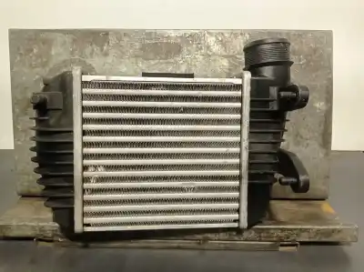 İkinci el araba yedek parçası intercooler için audi a6 c6 (4f2) 2.7 tdi quattro oem iam referansları 4f0145806r  4f0145805af