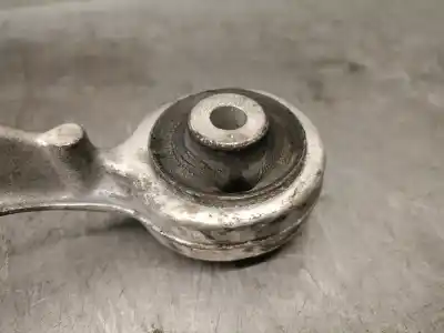 Автозапчастина б/у передній прав верхні рычаг підвіски для audi a4 b5 (8d2) 1.9 tdi посилання на oem iam 4d0407512f  8e0407510c