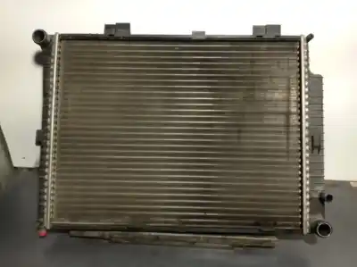 Pièce détachée automobile d'occasion RADIATEUR D'EAU pour MERCEDES-BENZ CLASE E (W210)  Références OEM IAM 2105002903 2134611712 BEHR 