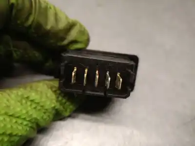 Peça sobressalente para automóvel em segunda mão botão / interruptor elevador vidro dianteiro esquerdo por dacia logan (ls_) 1.4 (lsoa, lsoc, lsoe, lsog) referências oem iam 6001546816  6001546816