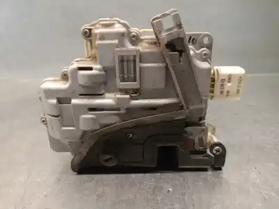 Автозапчастина б/у замок дверей заднього лівого для SEAT LEON (1P1) 1.9 TDI Посилання на OEM IAM 1P0839015  1P0839015