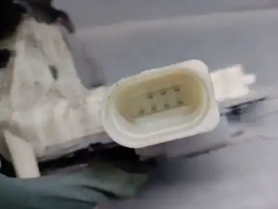 Pezzo di ricambio per auto di seconda mano serratura porta anteriore destra per porsche cayenne (92a) 4.2 s diesel riferimenti oem iam 8j1837016a  8j1837016a