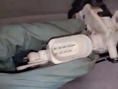 Автозапчастина б/у замок передніх дверей лівий для porsche cayenne (92a) 4.2 s diesel посилання на oem iam 8j1837015a  8j1837015a