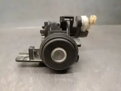 Pièce détachée automobile d'occasion Serrure De Coffre Hayon Arrière pour MERCEDES CLASE E (W210) E 200 (210.035) Références OEM IAM A2027500691  A2027500691