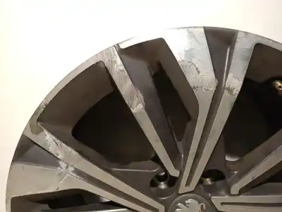 Автозапчастина б/у шина для peugeot 508 ii (fb_, fh_, f3_) 2.0 bluehdi 160 (fhehyr) посилання на oem iam 9814117977  r177jx17ch5-40