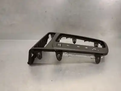 Pezzo di ricambio per auto di seconda mano rivestimento della leva del cambio per hyundai i20 iii (bc3, bi3) 1.0 t-gdi riferimenti oem iam 84651q0100  