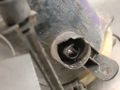 Pezzo di ricambio per auto di seconda mano fendinebbia sinistra per opel corsa d (s07) 1.3 cdti (l08, l68) riferimenti oem iam 13262573  1710377