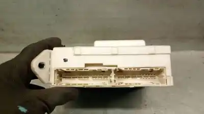 Second-hand car spare part fuse box unit for lexus is ii (_e2_) 220d (ale20) oem iam references 8267253040  8267253040