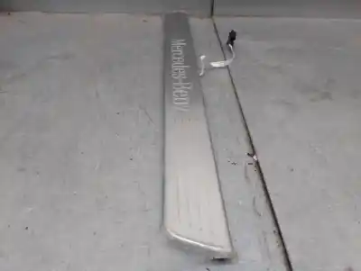 Автозапчастина б/у передні молдинги для mercedes-benz gla (h247) gla 200 d 4-matic (247.713) посилання на oem iam a1776809905  a1776809905