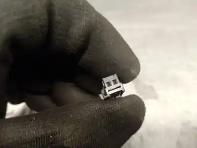 Автозапчастина б/у передні молдинги для mercedes-benz gla (h247) gla 200 d 4-matic (247.713) посилання на oem iam a1776809905  a1776809905