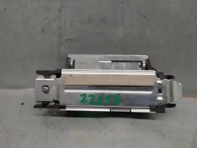 Автозапчасти б/у антенна за mercedes-benz gla (h247) gla 200 d 4-matic (247.713) ссылки oem iam a1569050902