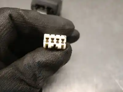 Автозапчасти б/у крюк для пояса за kia xceed (cd) 1.6 crdi 115 ссылки oem iam 89830j7000wk  89830j7000wk