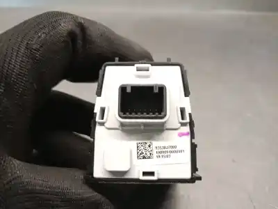 Second-hand car spare part rearview side mirror switch for kia xceed (cd) 1.6 crdi 115 oem iam references 93530j700  93530j700