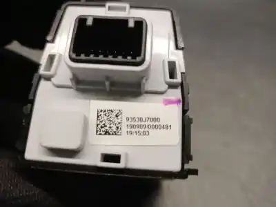 Second-hand car spare part rearview side mirror switch for kia xceed (cd) 1.6 crdi 115 oem iam references 93530j700  93530j700