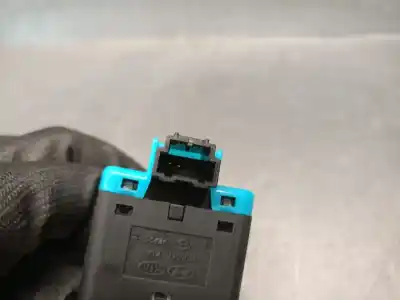 Pezzo di ricambio per auto di seconda mano interruttore per kia xceed (cd) 1.6 crdi 115 riferimenti oem iam 95940b4100  95940b4100