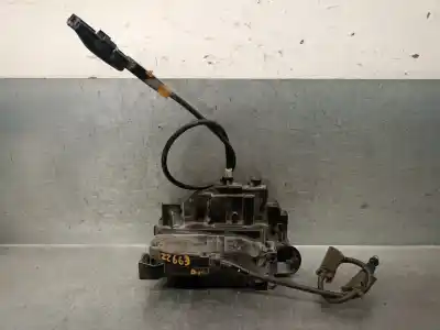 Second-hand car spare part left front door lock for renault clio iii (br0/1, cr0/1) 1.2 16v (br02, br0j, br11, cr02, cr0j, cr11) oem iam references 8200300123