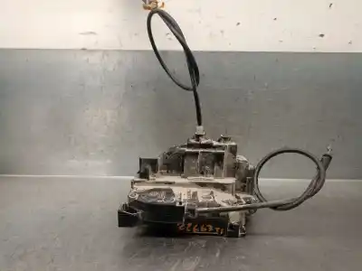 Second-hand car spare part rear left door lock for renault clio iii (br0/1, cr0/1) 1.2 16v (br02, br0j, br11, cr02, cr0j, cr11) oem iam references 8200300128