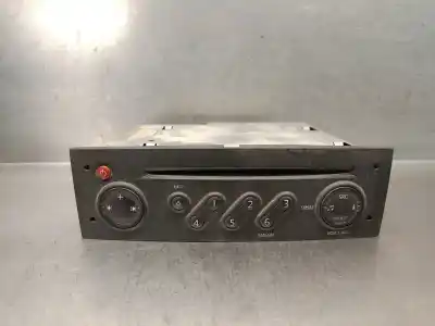 Second-hand car spare part audio system / radio cd for renault clio iii (br0/1, cr0/1) 1.2 16v (br02, br0j, br11, cr02, cr0j, cr11) oem iam references 8200607915
