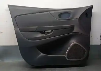 Recambio de automóvil de segunda mano de GUARNECIDO PUERTA DELANTERA IZQUIERDA para RENAULT CAPTUR I (J5_, H5_) 0.9 TCE 90 referencias OEM IAM 809015275R  