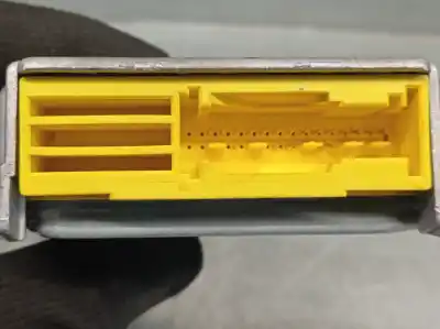 Автозапчастина б/у блок управління подушками безпеки для renault clio ii fase i (b/cbo) 1.6 initiale (b/cbod) 90 cv / 66 kw посилання на oem iam 7700428310 0285001157 bosch 