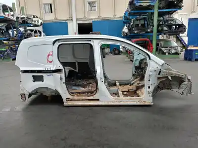 Автозапчастина б/у право задне крило (різ) для mercedes-benz citan furgoneta/monovolumen (w420) 1.5 110 cdi (420.623) посилання на oem iam a4206000000  a4206000000