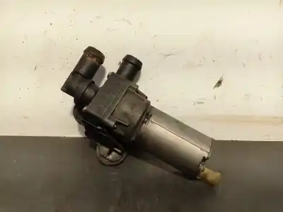 Pièce détachée automobile d'occasion POMPE À EAU pour BMW 3 (E90)  Références OEM IAM 6411836980604 0392020068 BOSCH 64118369806