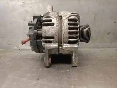Second-hand car spare part alternator for renault clio iii (br0/1, cr0/1) 1.2 16v (br02, br0j, br11, cr02, cr0j, cr11) oem iam references 8200660037
