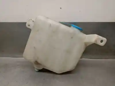 Pièce détachée automobile d'occasion Réservoir De Lave-glace pour SSANGYONG RODIUS II 2.0 XDI Références OEM IAM 7841021000  7841021000