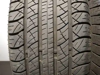 Автозапчастина б/у шина для ssangyong rodius ii 2.0 xdi посилання на oem iam 23560r17106h  