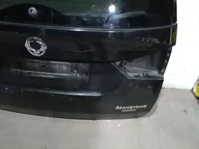 Автозапчастина б/у загальні двері для ssangyong rodius ii 2.0 xdi посилання на oem iam 6401121300  6401121300