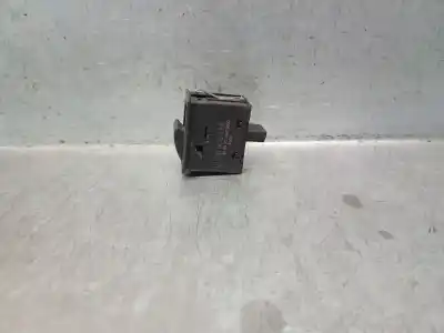 Second-hand car spare part rear left power window switch for bmw 3 touring (e46) 330 d oem iam references 6902174  61316902174