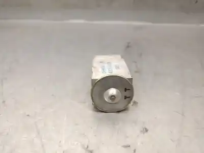 Second-hand car spare part expansion valve for ssangyong rodius ii 2.0 xdi oem iam references 42530302  