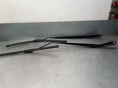 Second-hand car spare part front right windshield wiper arm for chrysler grand voyager v (rt) 2.8 crd oem iam references 68028438aa