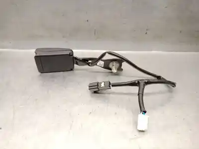 Автозапчасти б/у крюк для пояса за mitsubishi mirage / space star vi fastback (a0_a) 1.2 ссылки oem iam 621737400e  7000f698xa