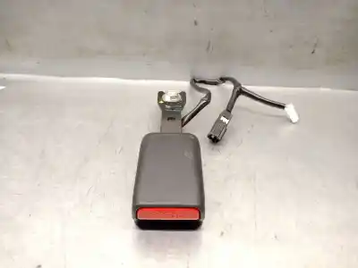 Автозапчасти б/у крюк для пояса за mitsubishi mirage / space star vi fastback (a0_a) 1.2 ссылки oem iam 621737400e  7000f698xa