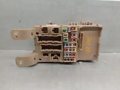 Peça sobressalente para automóvel em segunda mão  por TOYOTA COROLLA (_E12_)  Referências OEM IAM 8273002040  8273002040