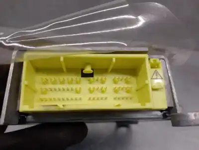 Second-hand car spare part airbag control unit for toyota corolla (_e12_) 2.0 d-4d (cde120r_, cde120l_) oem iam references 8917002370  8917002370