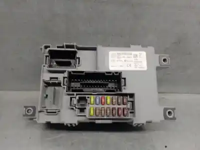 Recambio de automóvil de segunda mano de caja reles / fusibles para fiat doblo cargo (263_) 1.3 d multijet referencias oem iam 519383550