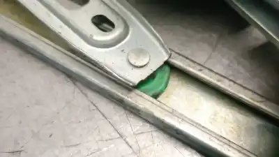 Автозапчастина б/у регулятор вікна передній лівий для toyota yaris (_p9_) 1.4 d-4d (nlp90_) посилання на oem iam 857200d110b 983722103 brose 698200d041