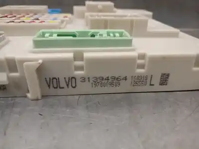 Second-hand car spare part fuse box unit for volvo v40 fastback (525) d2 oem iam references 31394964  