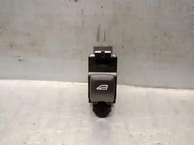 Peça sobressalente para automóvel em segunda mão botão / interruptor elevador vidro dianteiro direito por volvo v40 fastback (525) d2 referências oem iam 31394840